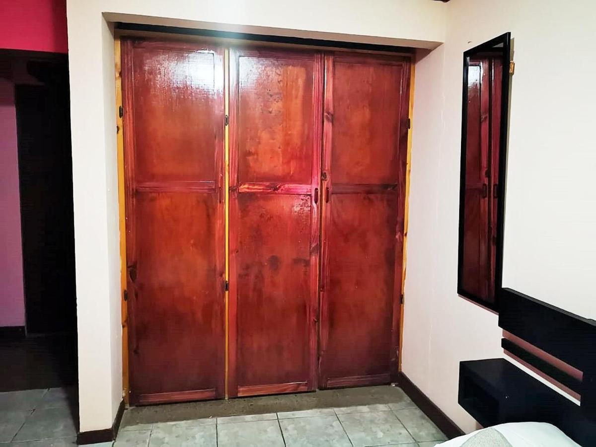 Airport Traveler'S Home Alajuela Exterior photo