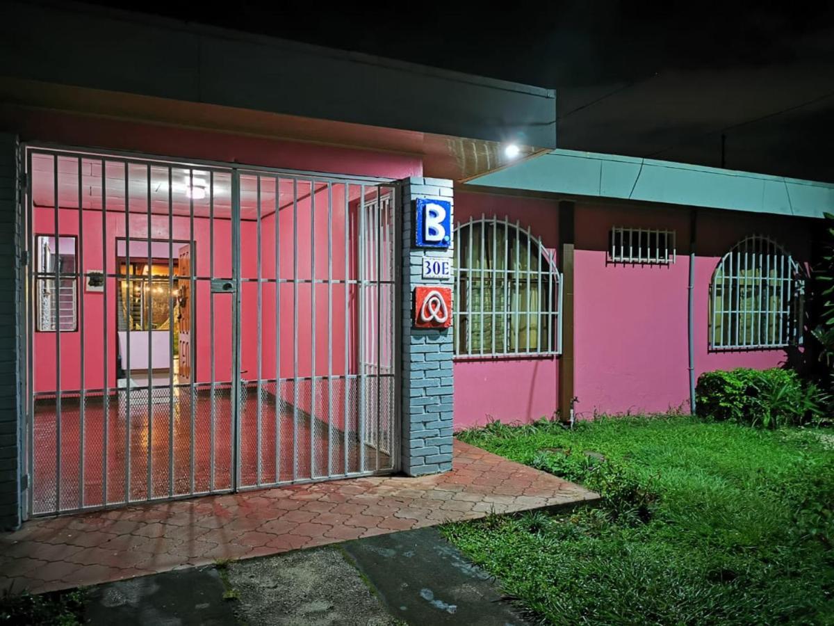 Airport Traveler'S Home Alajuela Exterior photo