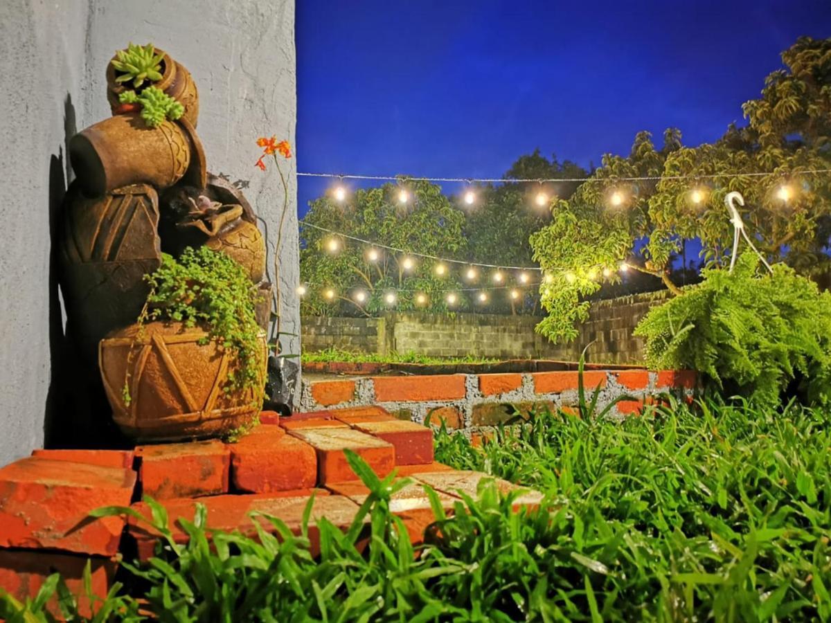 Airport Traveler'S Home Alajuela Exterior photo